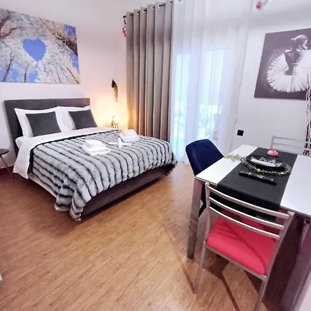 Apartment Rafina's Blue Heart! *